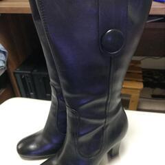 黒　革ミドルブーツ