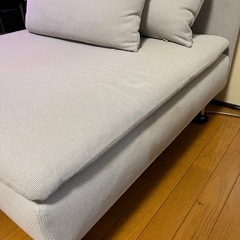 IKEAソファーの画像