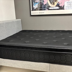 セミダブルベッドフレームの画像