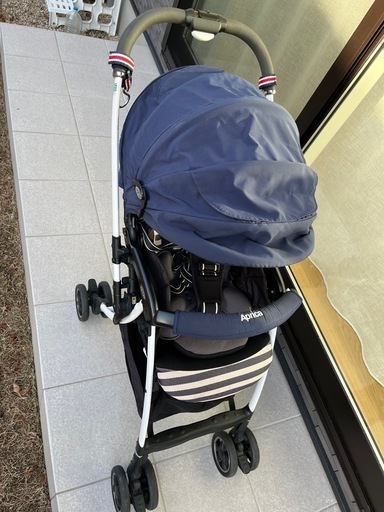 アップリカベビーカー (KOU) 伊賀屋のベビー用品《ベビーカー、バギー》の中古あげます・譲ります｜ジモティーで不用品の処分