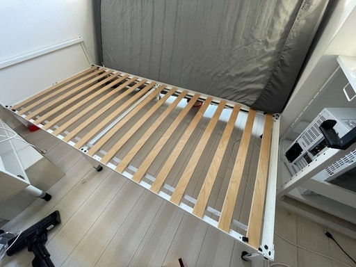 至急】IKEAのベッド早く手放したい！ (ごんたろう) 今里のベッド《シングルベッド》の中古あげます・譲ります｜ジモティーで不用品の処分