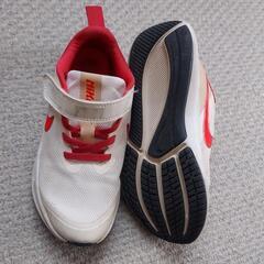 NIKE　19cm　スニーカーの画像