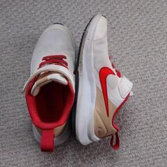 NIKE　19cm　スニーカーの画像