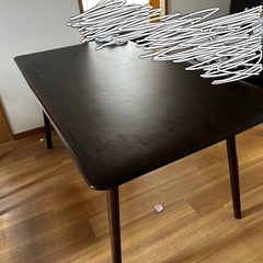 ダイニングテーブル