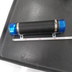 ) ユニバーサルフレキシブルエアダクトインテークホースカーパイプアルミファンネルエンジンルームドレスアップベローズ長さ約34cm〜80cmブルー

の画像