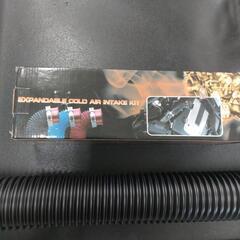 ) ユニバーサルフレキシブルエアダクトインテークホースカーパイプアルミファンネルエンジンルームドレスアップベローズ長さ約34cm〜80cmブルー

の画像