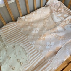 【取引予定】シーツ・布団付☆KATOJIベビーベッドの画像