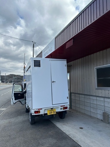 オーダー制キッチンカーシェルBOX