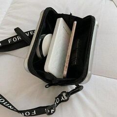 スーツケース型バック　カラー：黄緑の画像