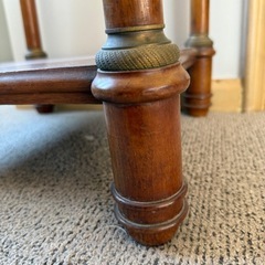 アンティーク調サイドテーブルの画像