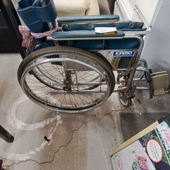 リサイクルショップどりーむ天保山店　No954　車椅子　写真参照...
