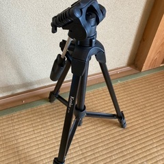 カメラたて