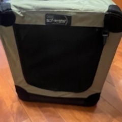 折りたたみペットクレートの画像