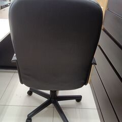 ★ジモティ割あり★ ナカバヤシ株式会社 オフィスチェア ブラック H100～110×D66×W61.5 クリーニング済み HJ5918の画像