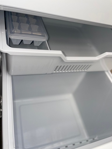 【東京23区設置無料‼️】Hisense 冷蔵庫135L✨2023年製✨ブラウン 東京23区設置無料‼️】Hisense 冷蔵庫135L✨2023年製✨ブラウン - メルカリ