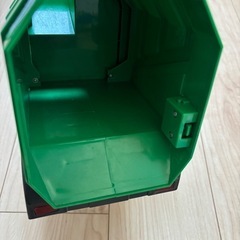 トイザらス　ゴミ収集車の画像