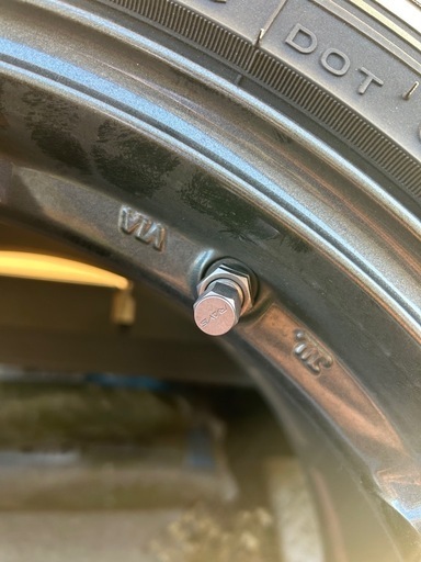 レイズ　TE37SAGA