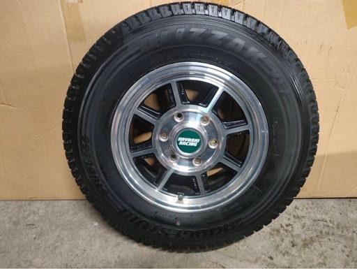 ★タイヤ★ メーカー：BRIDGESTONE　BLIZZAK　VL1 サイズ：195/80R15　107/105N　LT 年式：2022年製 残り溝：8～8.5分山
