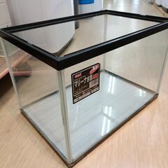 ガラス水槽☆45×30㎝☆在庫４個☆【こちらは店舗です。浜村鹿野温泉ICから3分 買取本舗 宮本リサイクル 営業時間9～19時 定休日水曜のみ←連絡できませんm(_ _)m】の画像