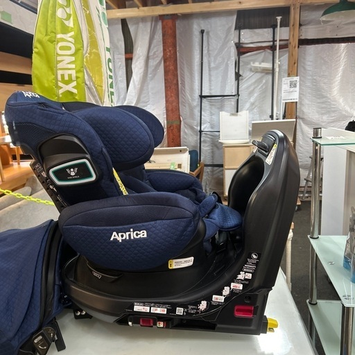 Aprica チャイルドシート
