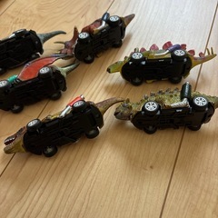 恐竜　ミニカー　おもちゃの画像