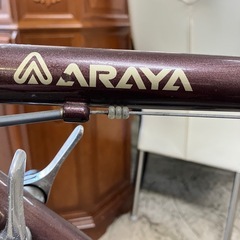 ☆値下げ☆K2502-437 ARAYA DIA 28インチ自転車 ロードバイク 年式表記無し 16段変速 後輪ブレーキの効きが悪いです（前輪ブレーキはOK） タイヤの空気抜けています 店頭では空気を入れることはできません キズ汚れ有り 現状お渡しの画像