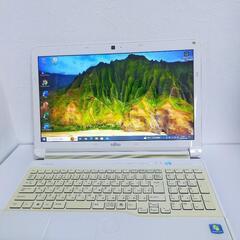 富士通 LIFEBOOK AH56/M　 FMVA56HW