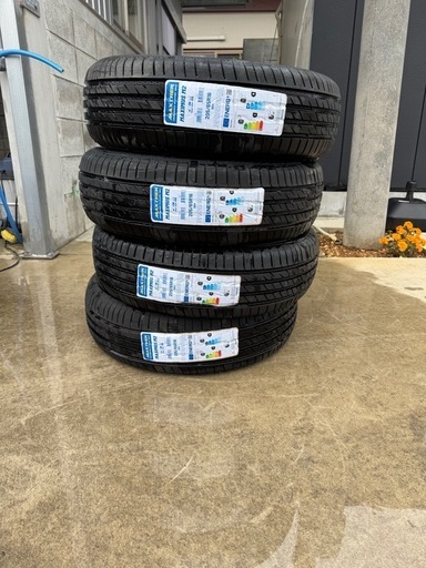 タイヤ、ホイール MAXlMUS M2 205\65/16