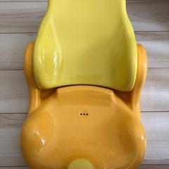 アップリカ　ベビーバスチェアの画像
