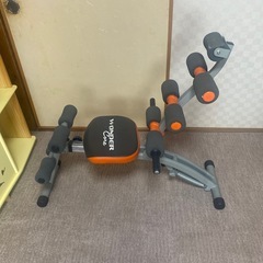 腹筋マシン