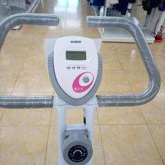 ★ジモティ割あり★  エアロバイク ホワイト×ピンク H112×D70×W42 クリーニング済み OJ7974の画像