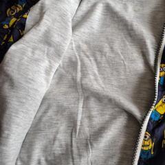 新品同様　ミニオン　ナイロンジャンパー　H&M　120cmの画像