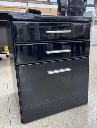 ☆ジモティ割あり☆ 袖机 黒 H50×D40×W40 クリーニング済み TJ10913 (リユースのサカイ高崎)  北高崎のテーブル《その他》の中古あげます・譲ります｜ジモティーで不用品の処分
