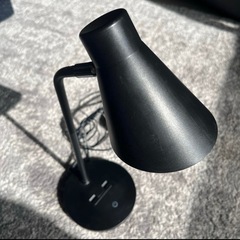 ニトリ　LEDデスクライトの画像