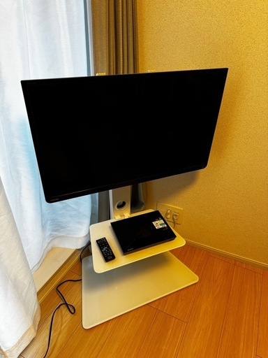 テレビ、ブルーレイ/DVD再生機器、テレビスタンド