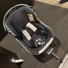 combi チャイルドシート isofix