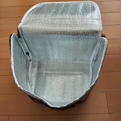 【新品】CAMPSコンパクトにたためる保冷バッグの画像