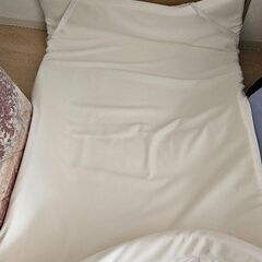「あげる」布団 x3 マットレストッパー x1
