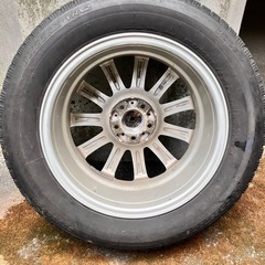 ブリヂストン スノータイヤ 値下げしましたの画像