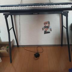 CASIO電子ピアノとピアノスタンド (さき) 公園西の鍵盤楽器、ピアノの中古あげます・譲ります｜ジモティーで不用品の処分