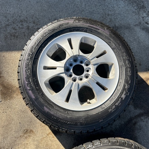 セレナなどに　マルチホイール　スタッドレスタイヤ