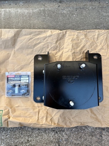 ジムニー JB64用　JAOS スペアタイヤブラケット中古とレイズロックナット中古セット