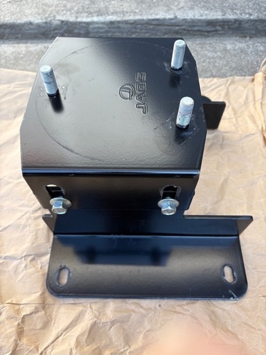 ジムニー JB64用　JAOS スペアタイヤブラケット中古とレイズロックナット中古セット JAOS（ジャオス） スペアタイヤブラケット ジムニー JB64系 : シュー