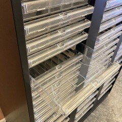 【中古オフィス家具在庫多数】共栄　レターケース 書庫 キャビネット 引き出し　カラーブラック　スチール　オフィス　法人　事務所　検)事務机　オフィスチェア　ロッカー　ミーティングテーブル　応接ソファ　美品多数　格安の画像