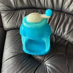 【美品】手動かき氷機（円型製氷カップ付き）