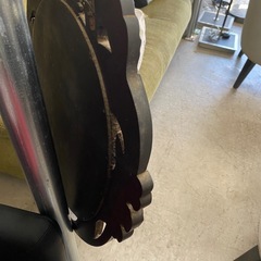 8375 鏡 ミラー 楕円 木枠 木製 ビンテージ 昔ながら 花彫り 彫刻 おしゃれ ブラウン 縦520mm × 横400mmの画像