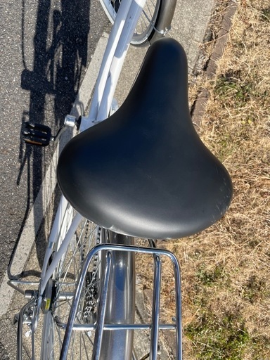 自転車　パールホワイト　変速付き
