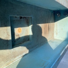 FRP 水槽　生簀　ダンベ　鑑賞魚　生け簀　巨大　でかいの画像