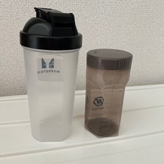 プロテイン シェイカー 600mlと300mlの画像