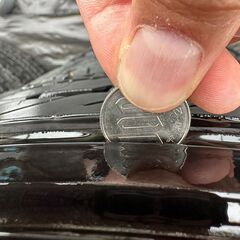 【値下げ】ハイエース　タイヤとホイールのセットの画像